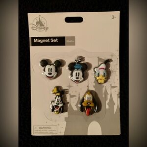 Disney Classic Characters Magnet Collection